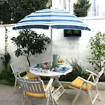 アパート Willkommen In Einem Private Garden *