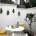 Willkommen In Einem Private Garden アパート *