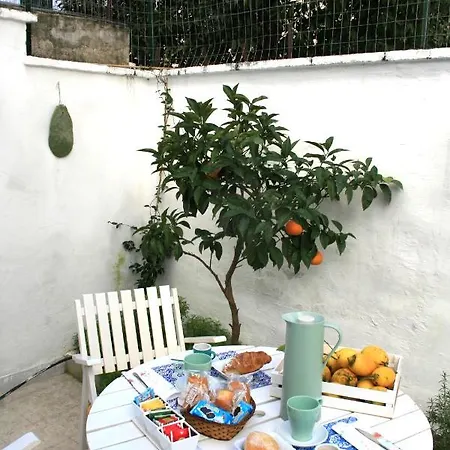 Willkommen In Einem Private Garden Apartament Bari