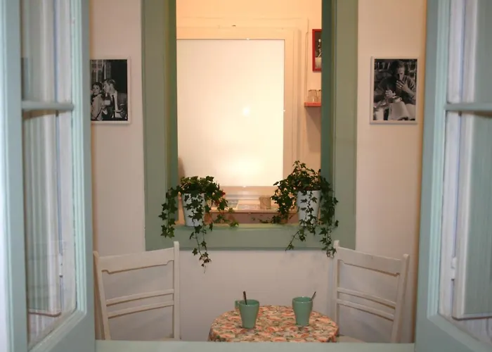 Willkommen In Einem Private Garden Appartement